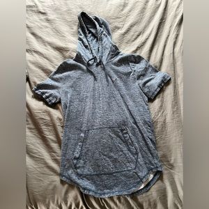 Men’s Hollister Short Sleeve Hooded Tee Shirt